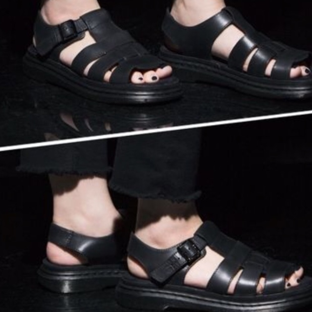 Price Drop 2day only Dr. Martens Carolyn II sandal